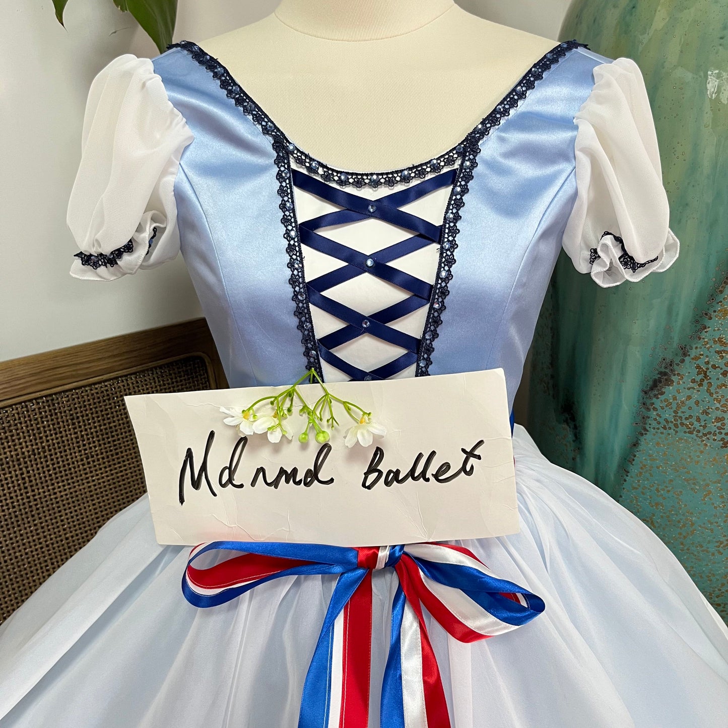 Exquisite Blue Ballet Gown with Puff Sleeves and Lacing Detail-MDC0105