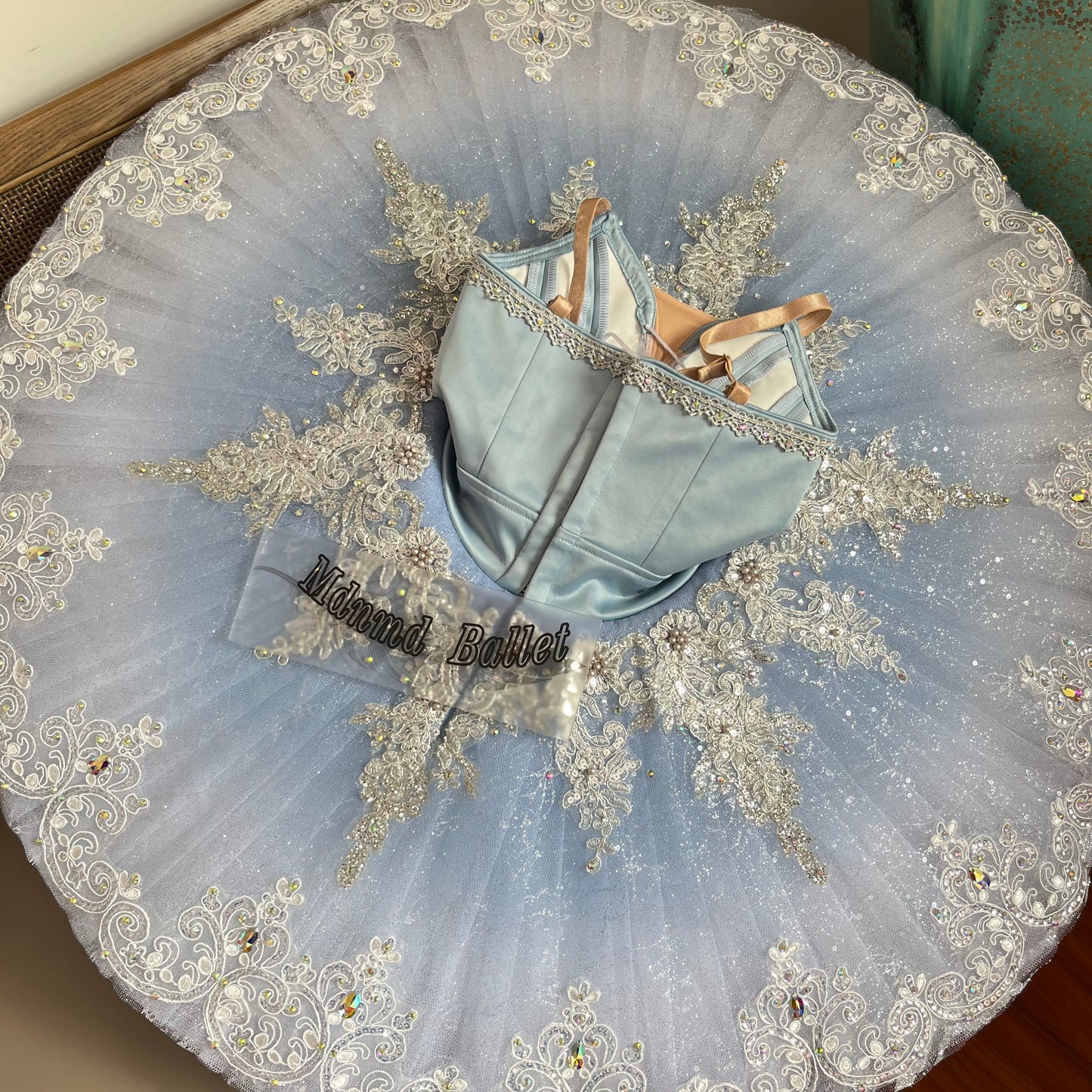 Classic Elegant Professional Ballet Dress with Lace and Rhinestones, Ideal for Silver Fairy Performances-MDT1050