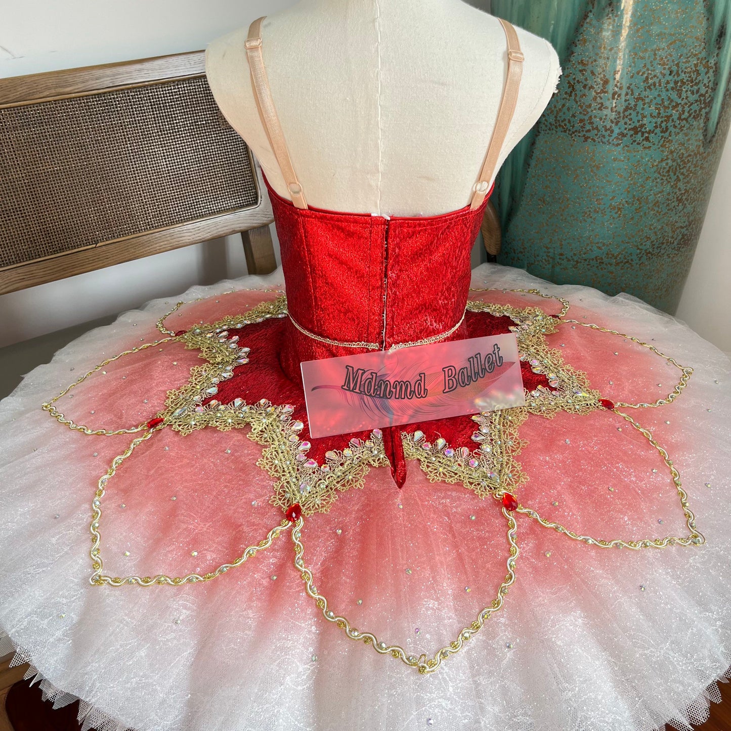 Red professional ballet skirt, a performance costume for professional ballet dancers.-MDT1237