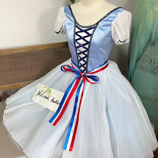 Exquisite Blue Ballet Gown with Puff Sleeves and Lacing Detail-MDC0105