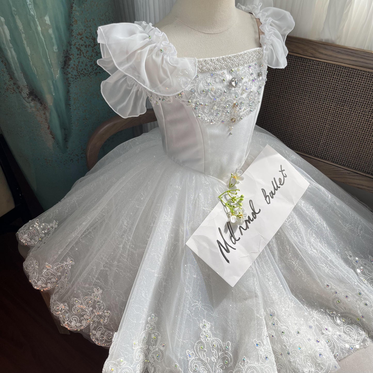 Exquisite Ballet Tutu Dress with Intricate Embellishments - MDC0797