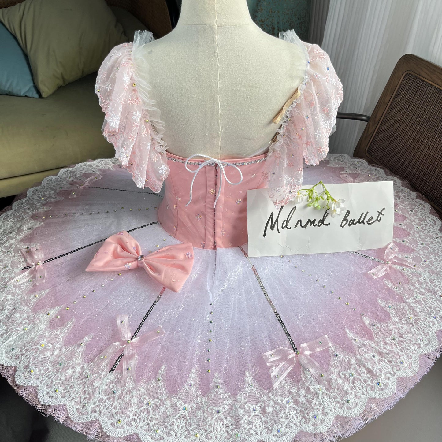 Elegant Pink Princess Tutu Ballet Dress with Intricate Lace and Crystal Embellishments - MDT0895