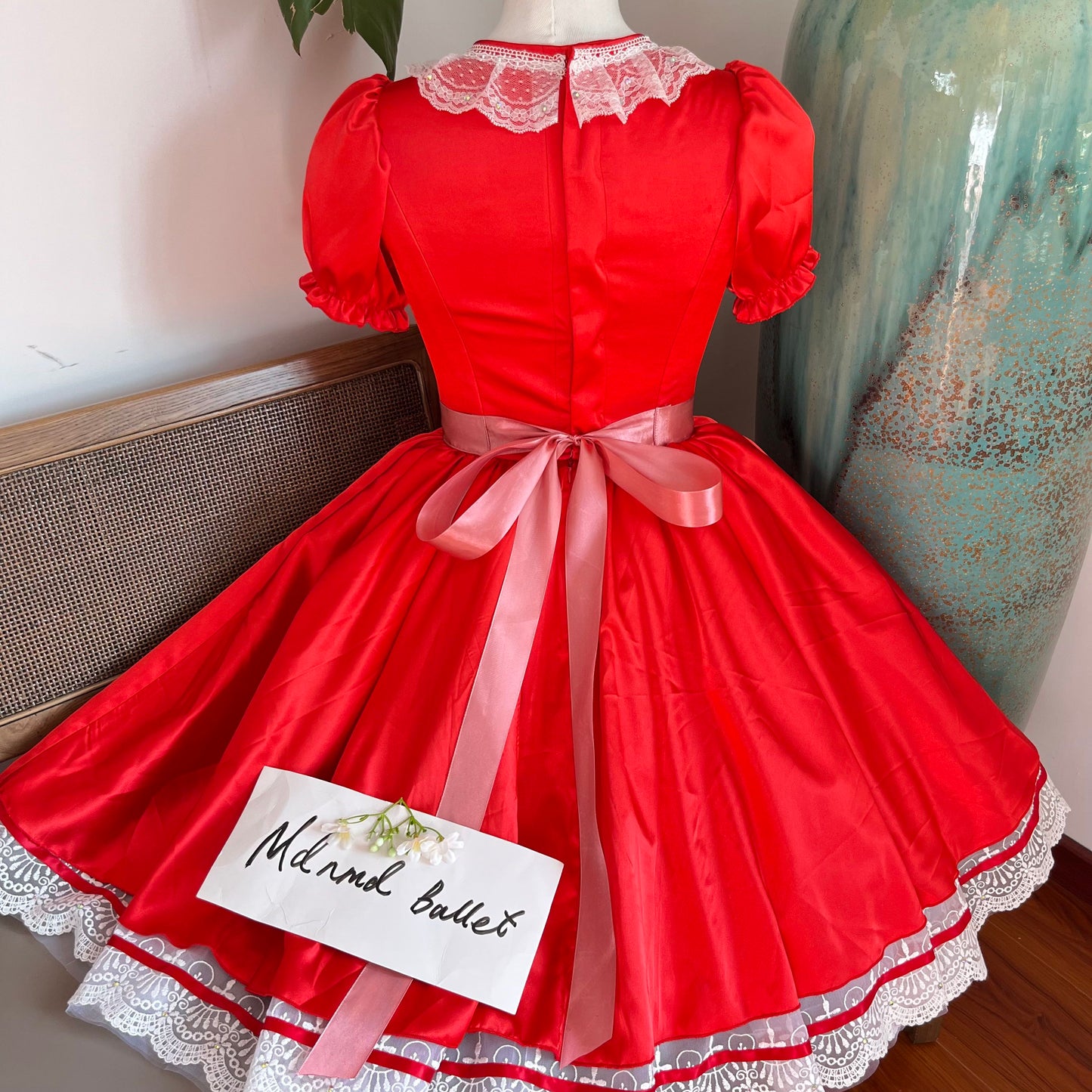 Coppélia Ballet Gown: Handmade with Lace and Bow Design - Ideal Ballet Dress for Girls-MDC0330