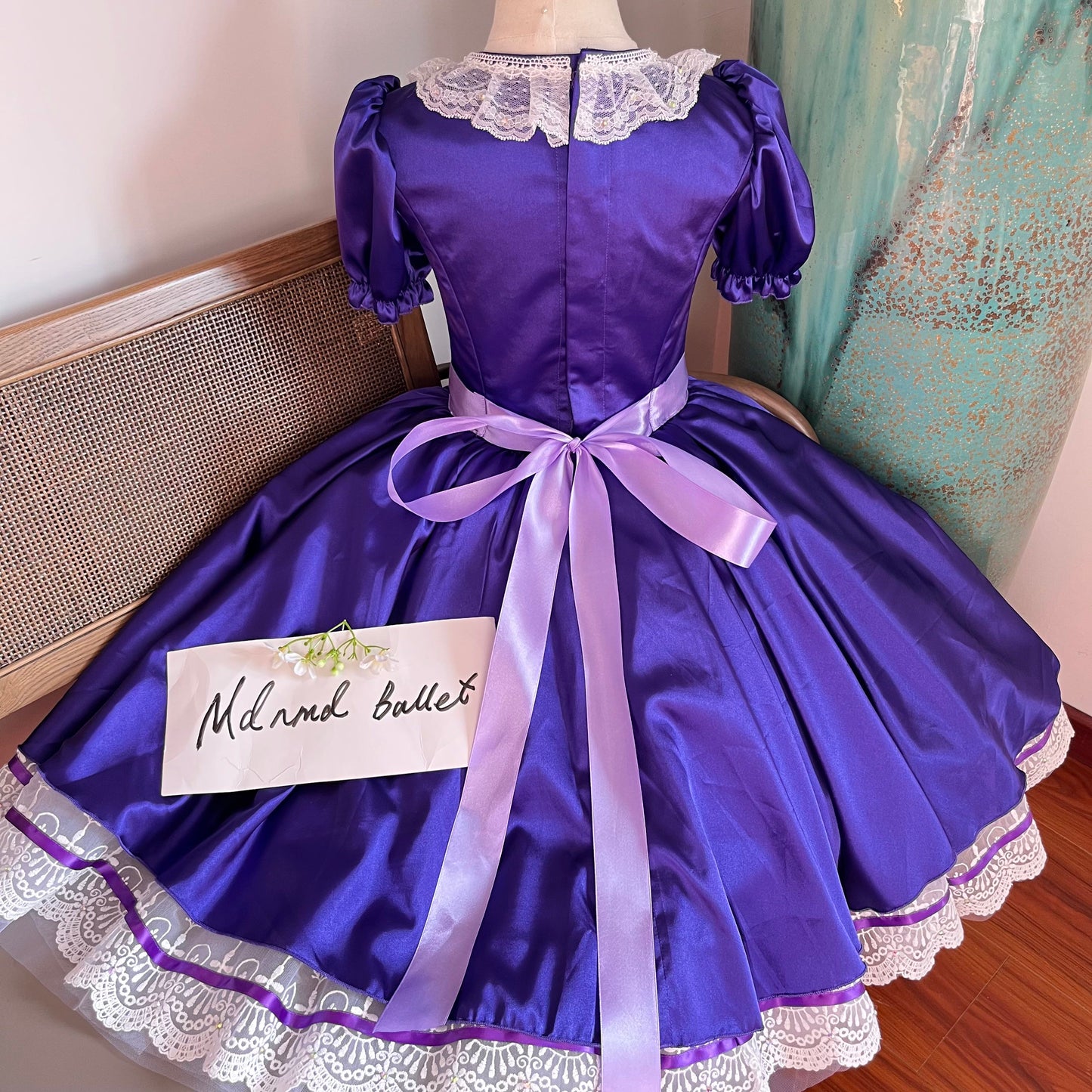 Coppélia Ballet Gown: Handmade with Lace and Bow Design - Ideal Ballet Dress for Girls-MDC0330