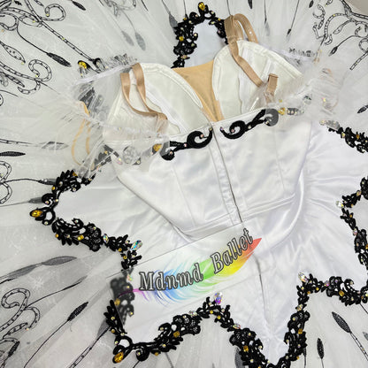 white ballet tutu, decorated with lace and sequins, is a professional ballerina's ballet tutu.-MDT0813