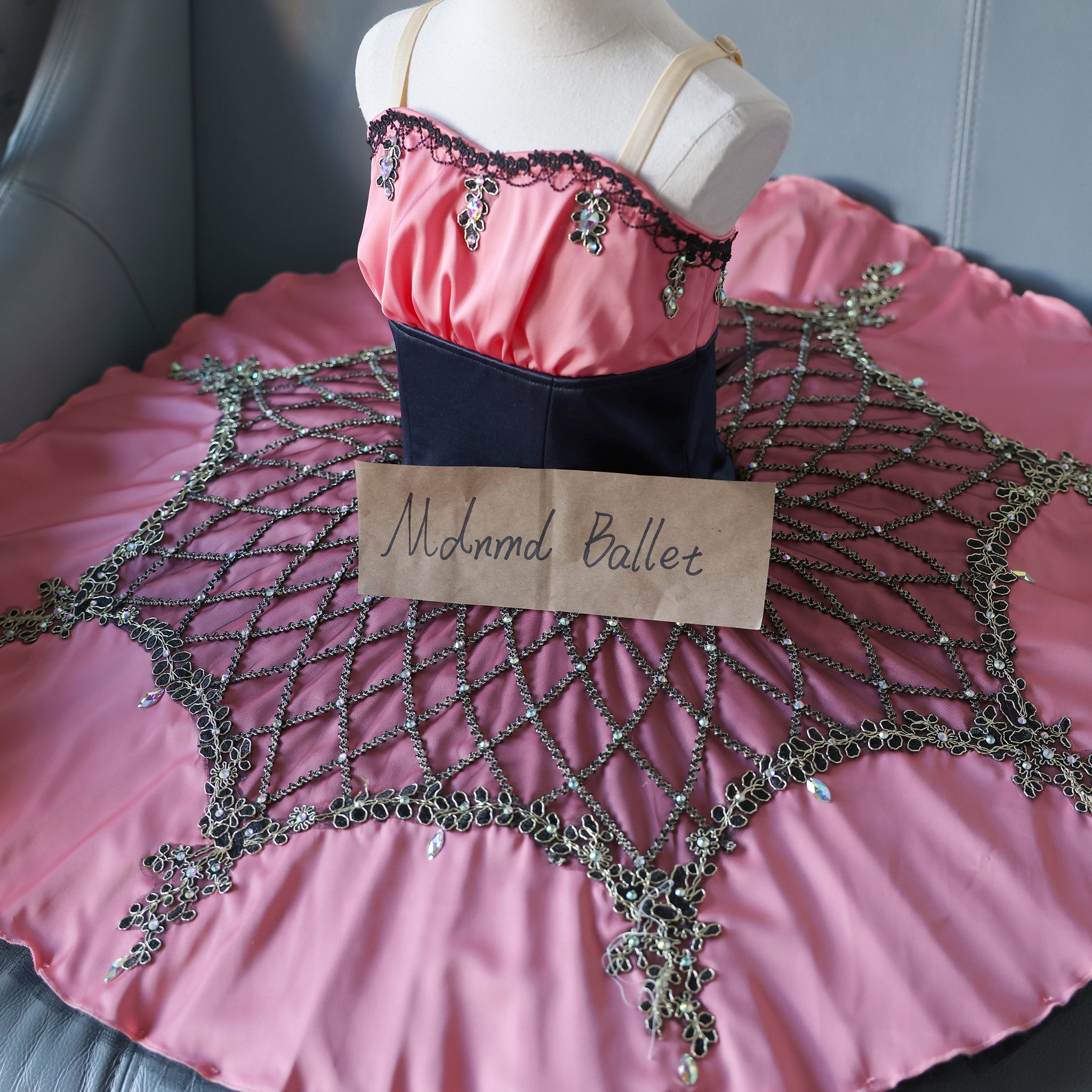 Elegant Pink and Black Embroidered Ballet Tutu for Performances - MDT1019