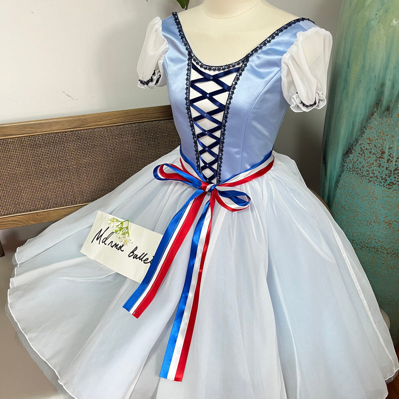 Exquisite Blue Ballet Gown with Puff Sleeves and Lacing Detail-MDC0105