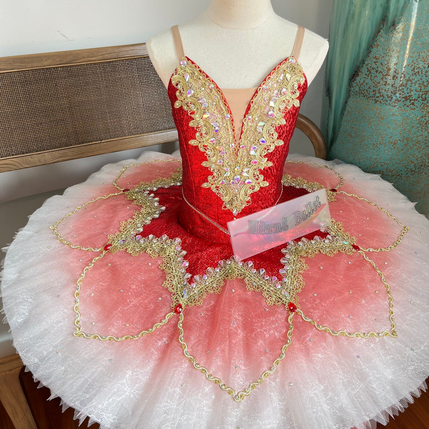 Red professional ballet skirt, a performance costume for professional ballet dancers.-MDT1237