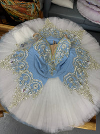 BT1702-3 - With hoop and hand-tacked tulle - Size 120 cm