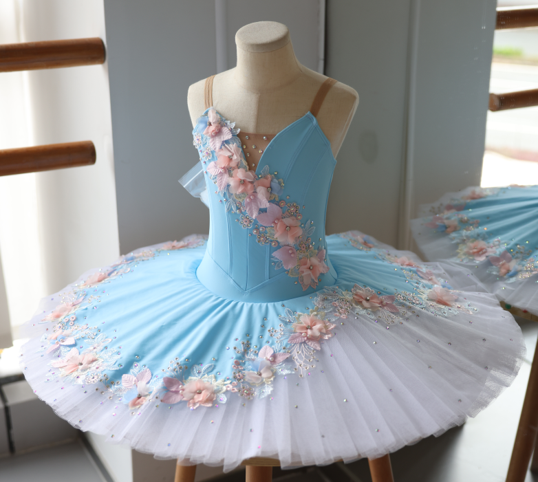 BT1894 - With hoop - Size 130 cm