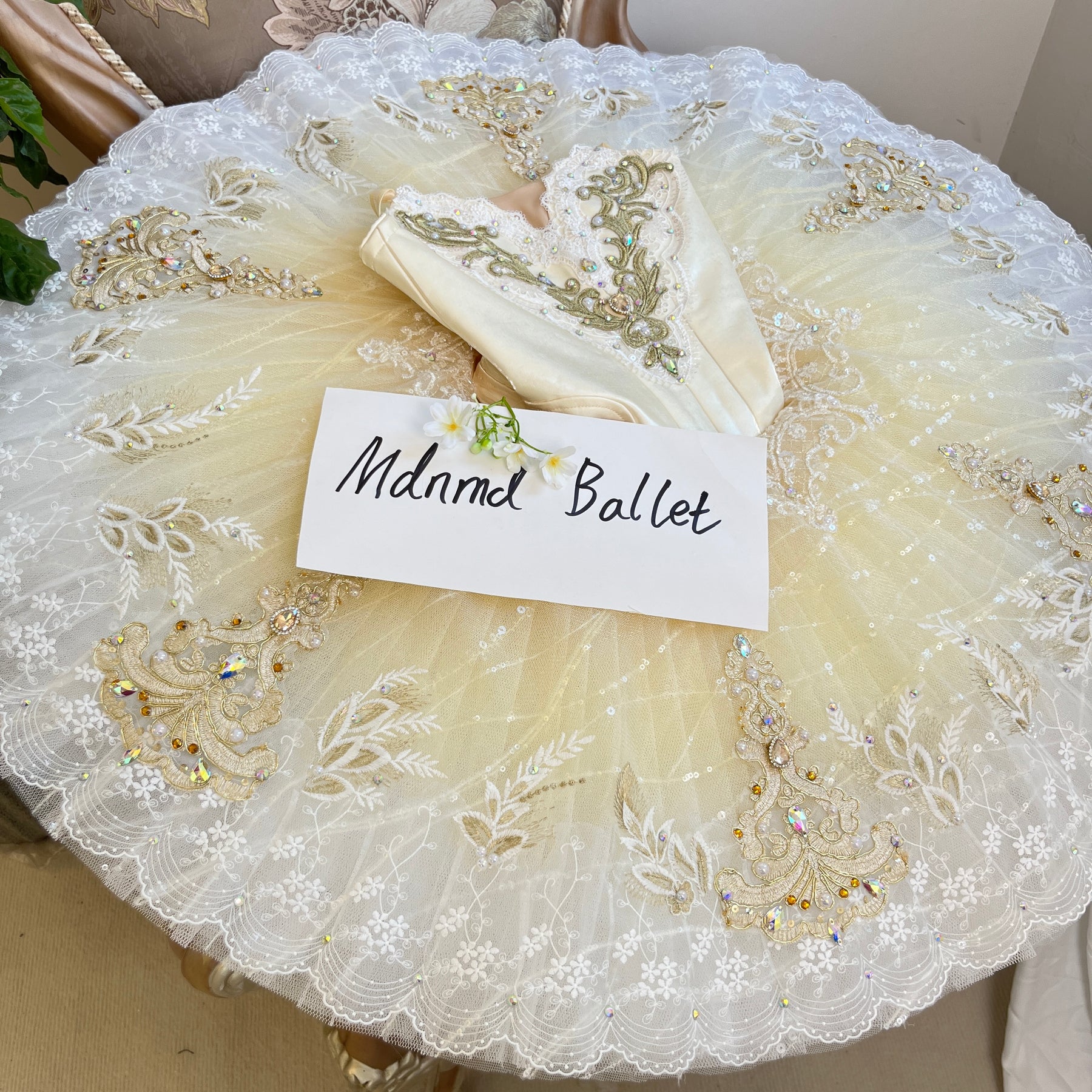 Elegant Crystal-Embellished Professional Ballet Tutu for Performances - MDT1021
