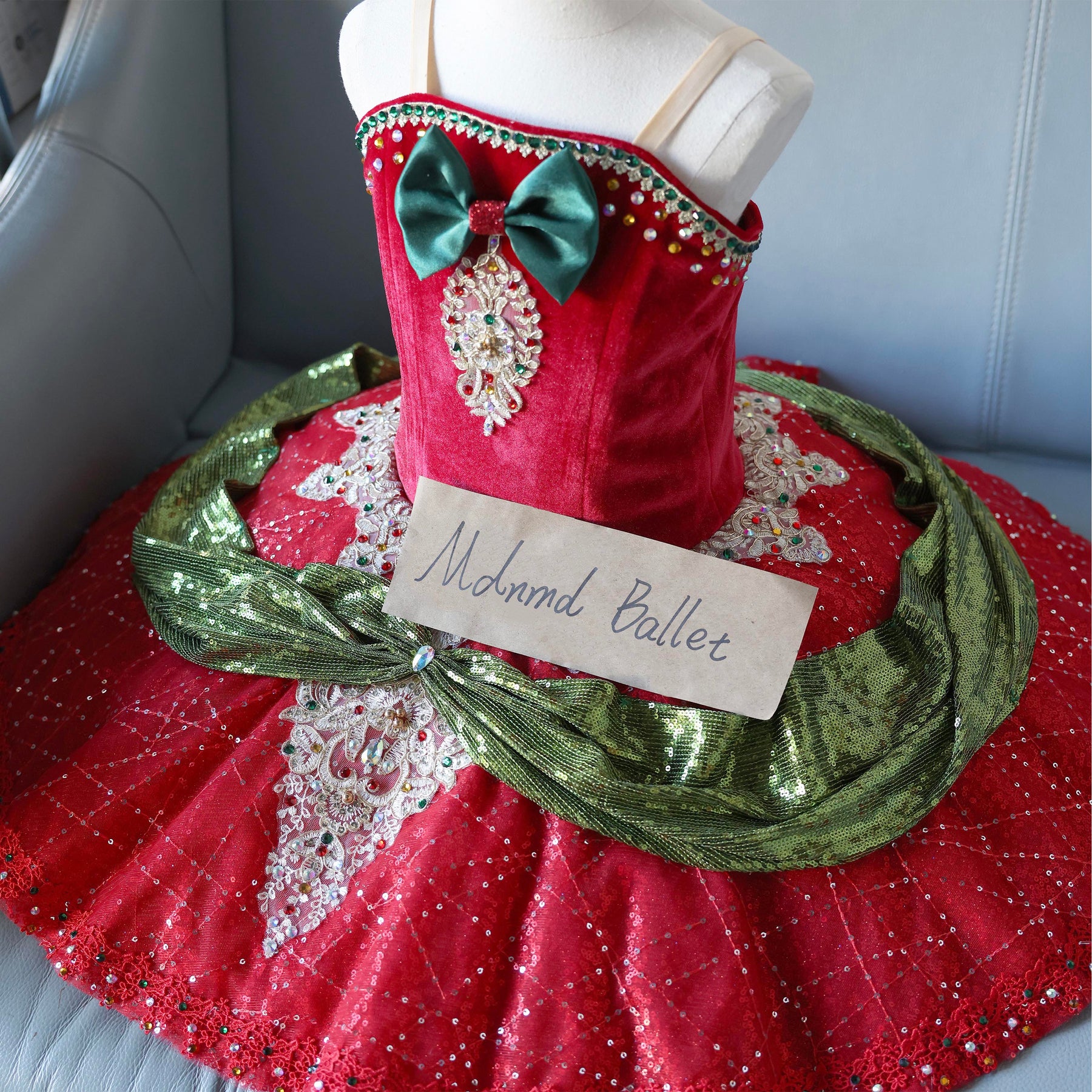 Elegant Red Velvet Ballet Tutu with Green Embellishments 閿熸枻鎷 MDT0981